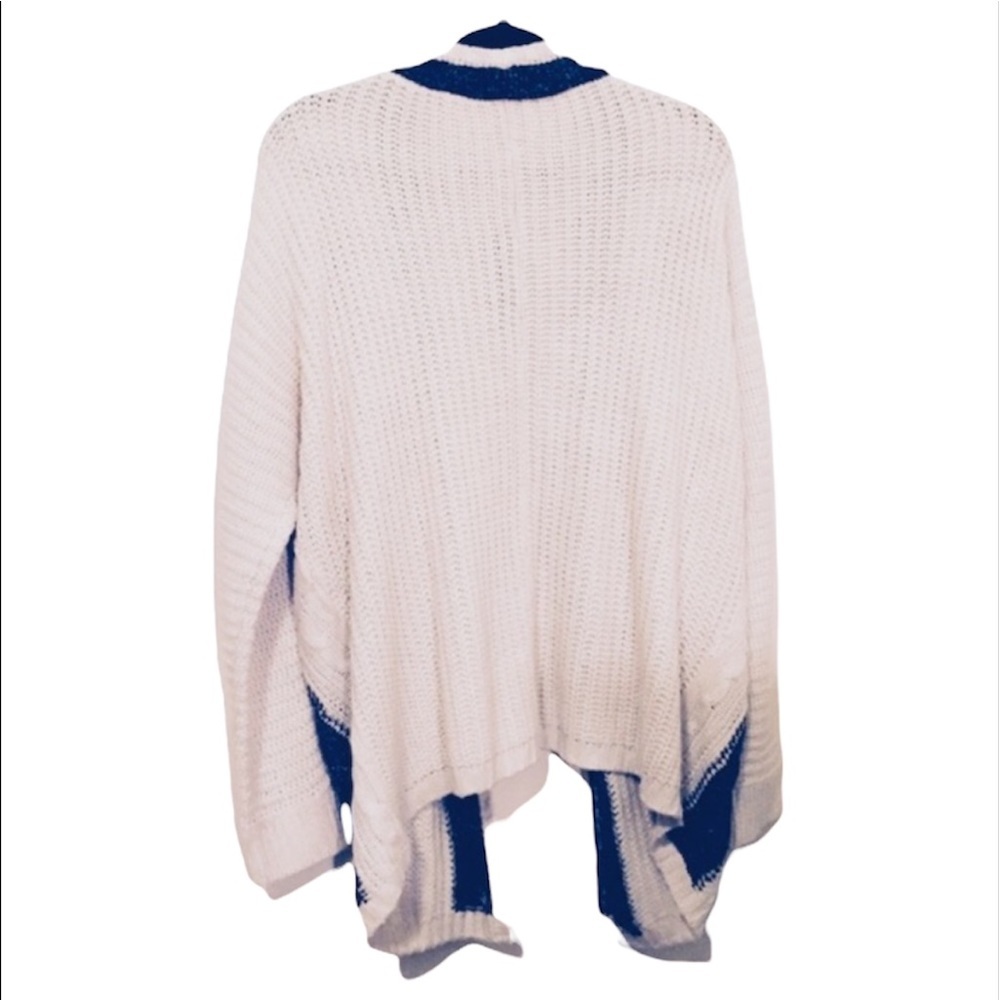 NWT Romeo & Julie: Large Knitted Black & Cream Cardigan - Picture 2 of 4